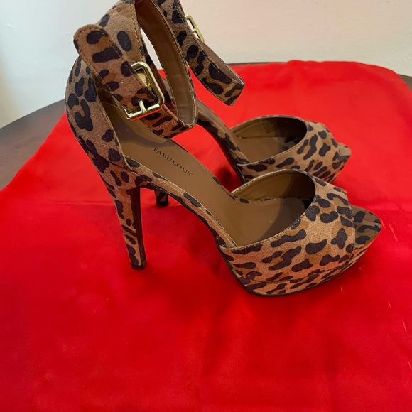 JustFab Leopard Print Ankle Strap Heels - Picture 3 of 5